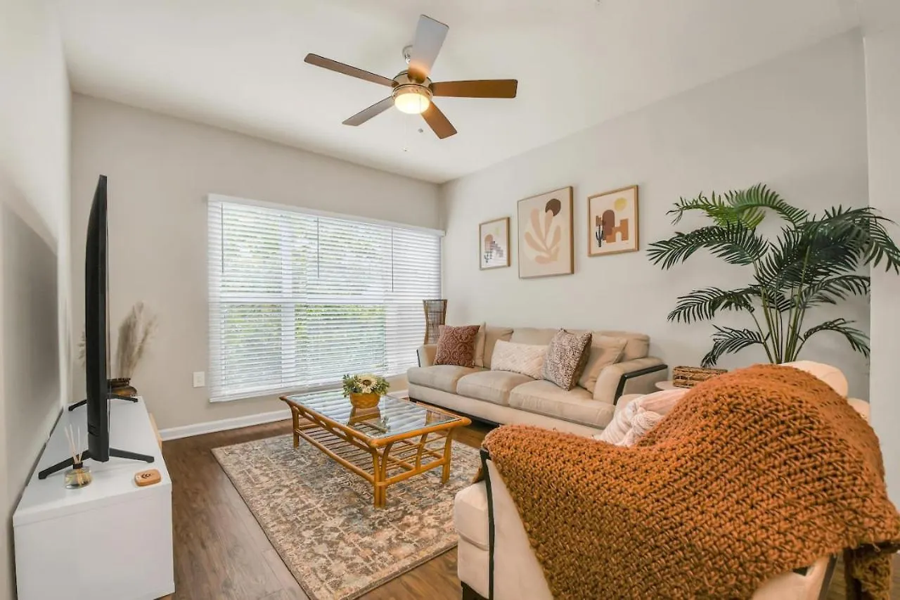 Cozy Retreat Getaway Family-Sized By Lake Eola Orlando 0*,  United States