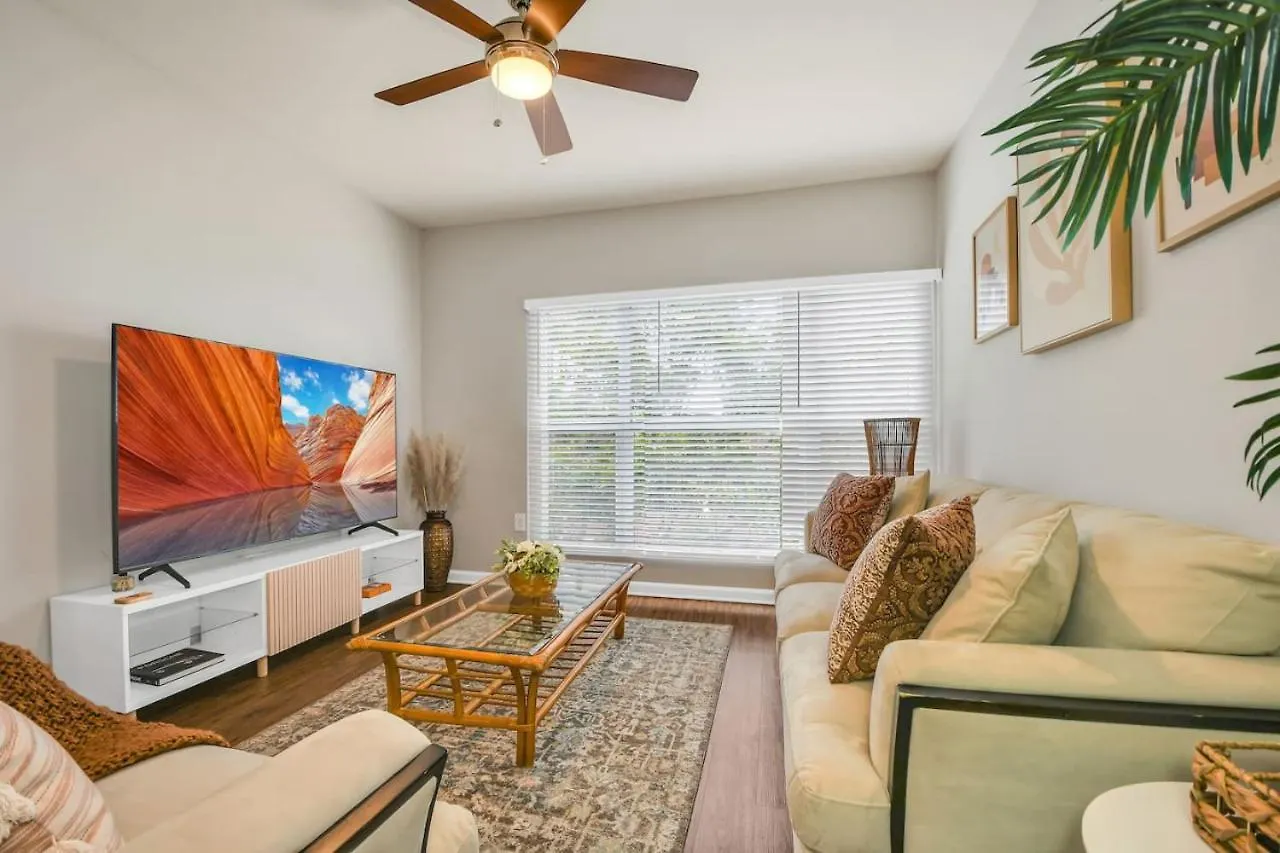 Apartment Cozy Retreat Getaway Family-Sized By Lake Eola Orlando