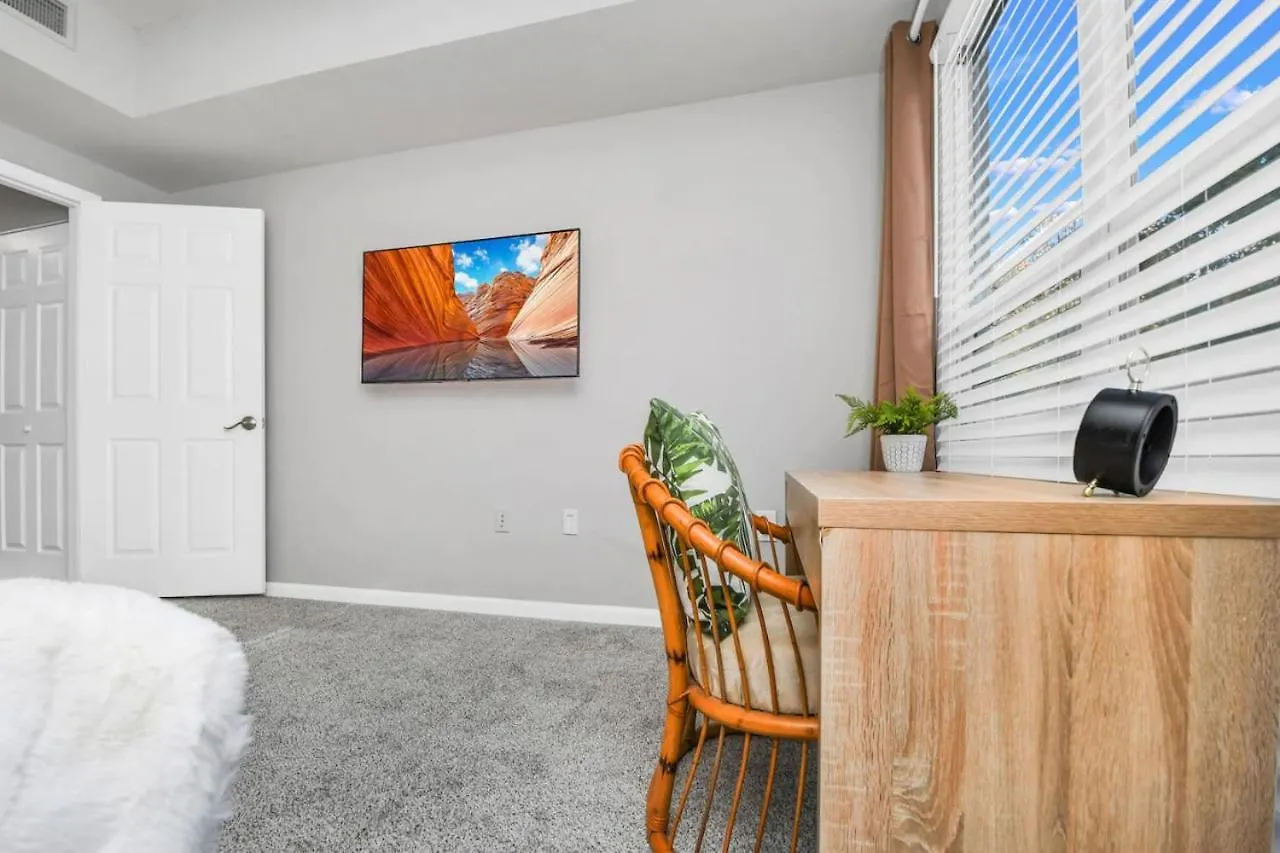 Cozy Retreat Getaway Family-Sized By Lake Eola أورلاندو شقة